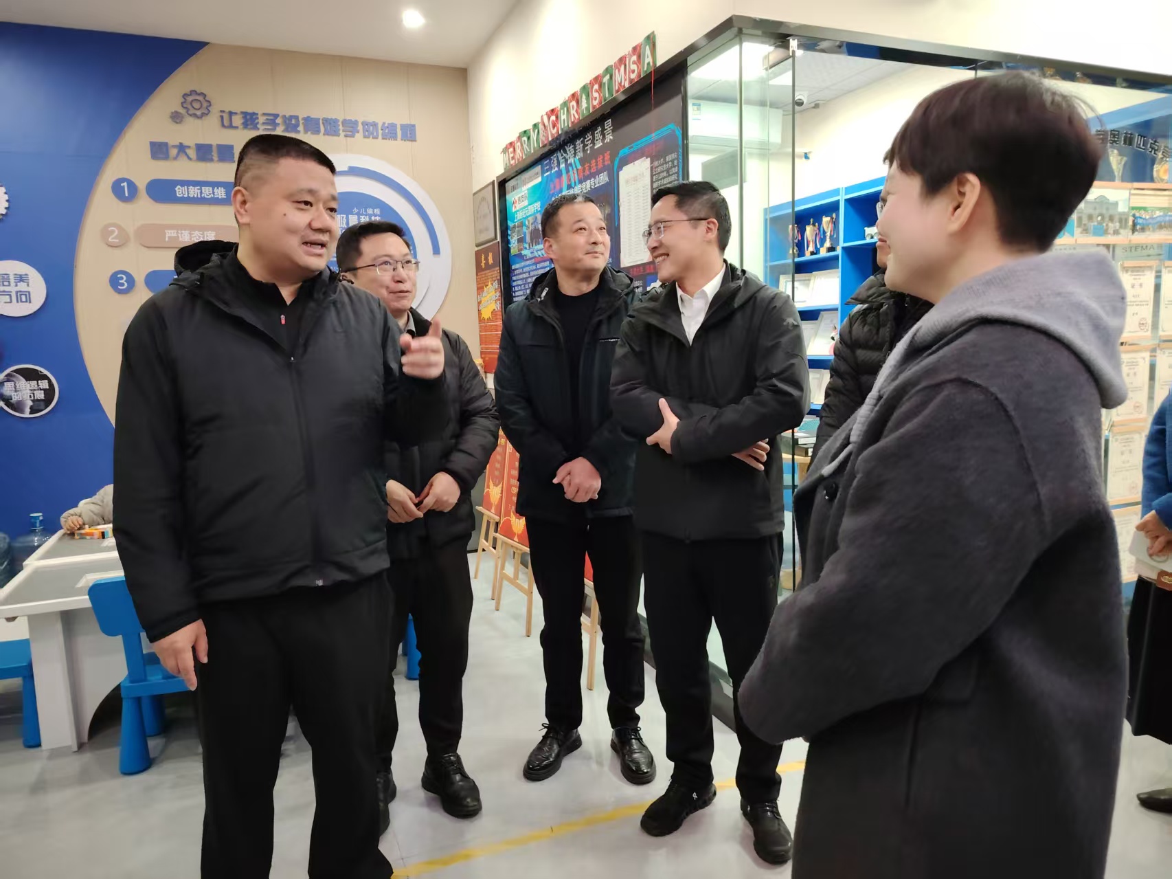教育主管部门视察极晨科技校区